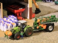 Field & Fun - Claas Traktor mit Amazone Feldspritze