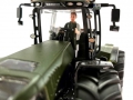 Siku Claas Xerion 5000 Traktor  Nato-Oliv-Grün Fahrer