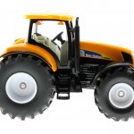 Siku 2940 - Traktor New Holland T7070 mit Räumschild und Salzstreuer