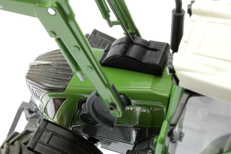 Getriebeschutz für Siku Control 32 Traktoren mit Frontlader